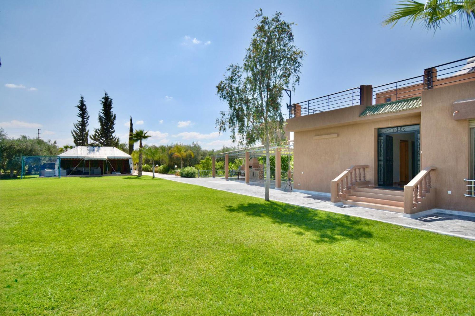 Ferme De Vacances Avec Une Grande Villa A Marrakech Маракеш Екстериор снимка