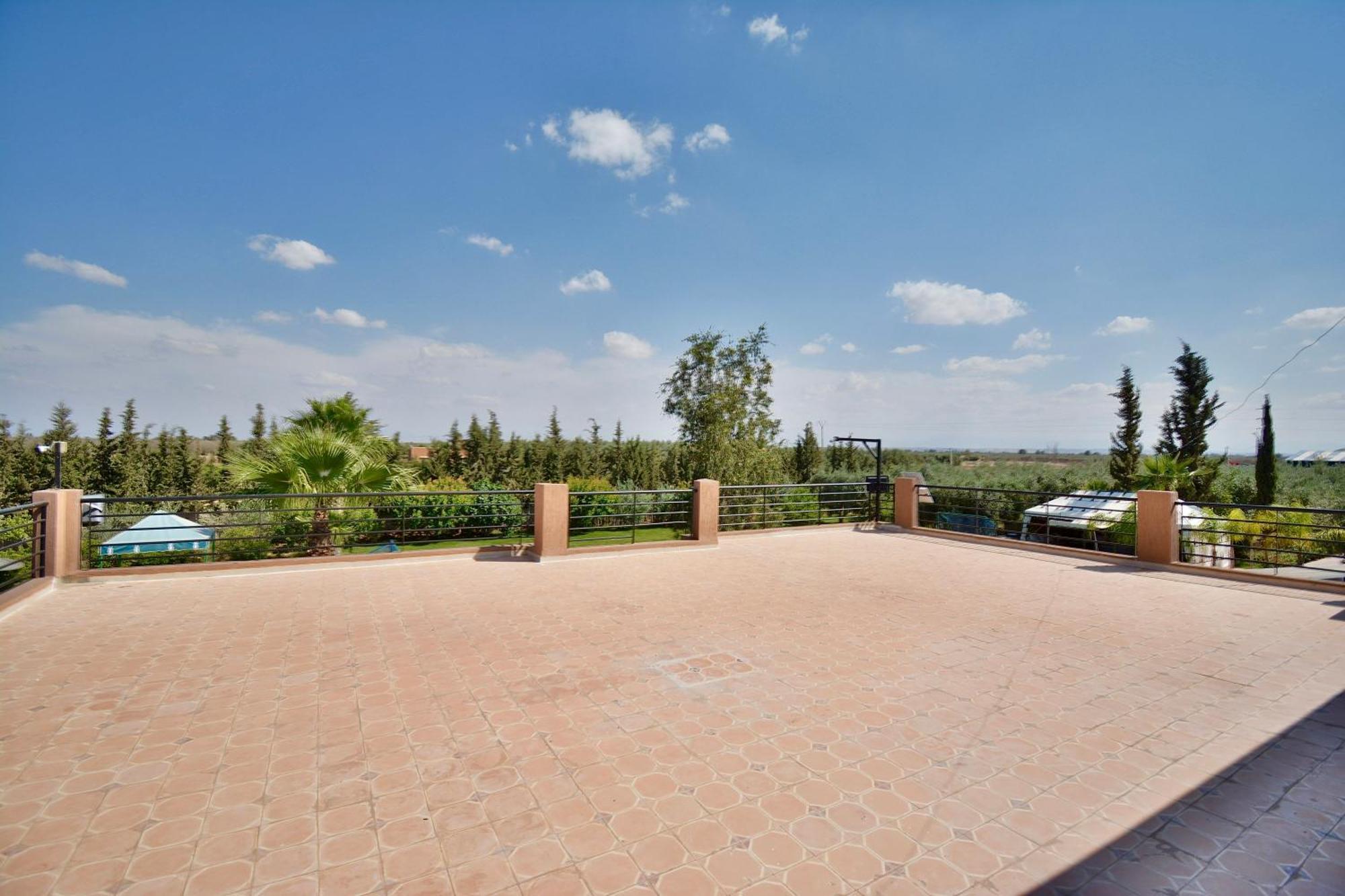 Ferme De Vacances Avec Une Grande Villa A Marrakech Маракеш Екстериор снимка