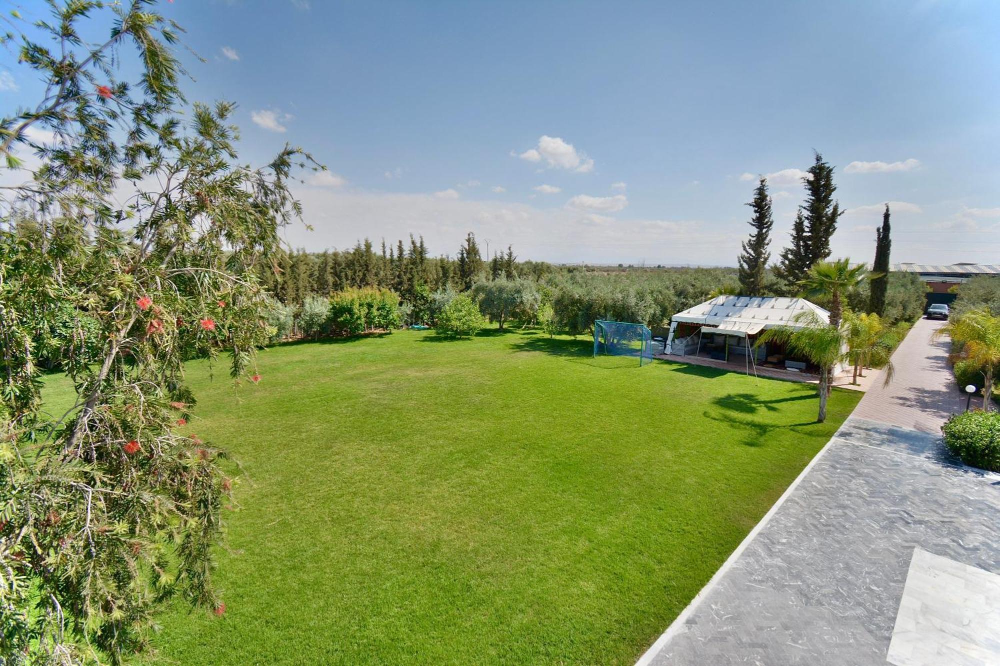 Ferme De Vacances Avec Une Grande Villa A Marrakech Маракеш Екстериор снимка